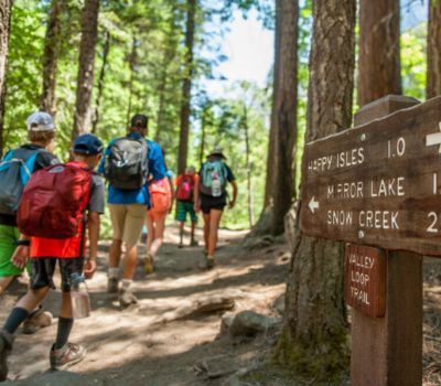 Tus nqi zais ntawm lub caij ntuj sov Camp: Vim li cas koj tus menyuam cov khoom kim heev Hiking k...