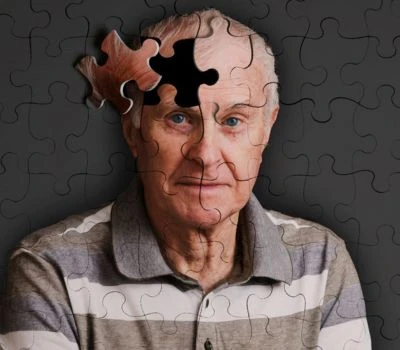 AI puas tuaj yeem tiv thaiv kev ntog thiab taug kev hauv cov neeg mob Alzheimer?
